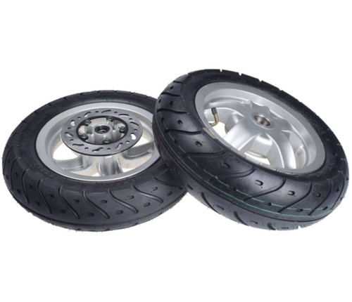 Set cerchi 2 - +, pneumatici
